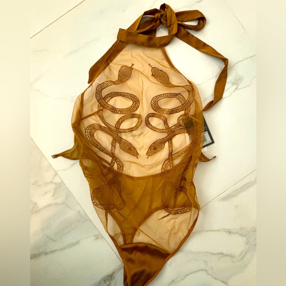 NWT Thistle and Spire Medusa bodysuit Liquid Gold